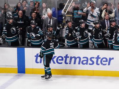 Nadaljuje se srdit boj za končnico, San Jose Sharks lovijo Kralje