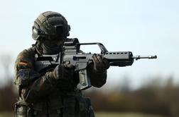 Hud incident v Nemčiji: vojska streljala na skrivnostne vsiljivce