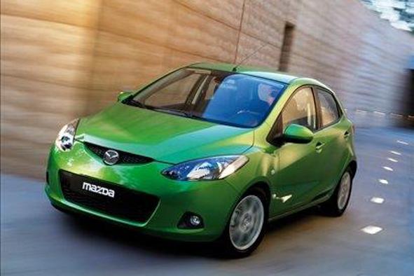 Mazda 2 je avto leta 2008