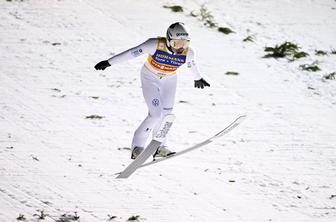 Zaradi vetra Lanišek in Prevc ostala brez nove možnosti za stopničke