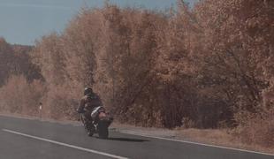 204 kilometre na uro po regionalki. Policija: Jesen ni čas za podiranje rekordov.