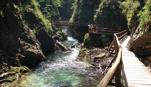 Plačljive naravne znamenitosti boste odslej lahko obiskali tudi brezplačno
