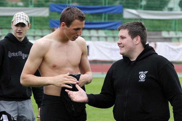 Jan Oblak je na Olimpijo zadnjič nastopil 16. maja 2010 proti ptujski Dravi (2:0). Mrežo je, tako kot je pozneje zelo pogosto navduševal tudi pri Atleticu, ohranil nedotaknjeno. Zmajem je pomagal do velikega uspeha, saj so se že v prvi sezoni po vrnitvi med elito uvrstili v Evropo. | Foto: Aleš Fevžer