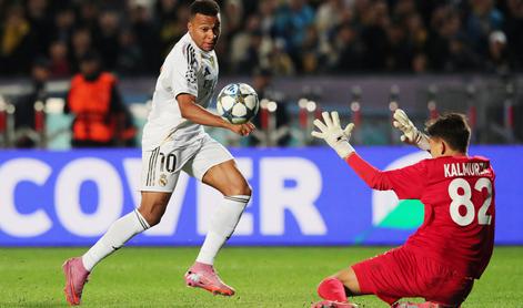V živo: Mbappe s hat-trickom do 60. gola, Liverpool na vročem gostovanju