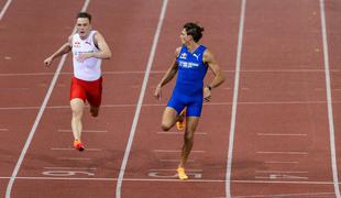 Armand Duplantis je blestel v teku na 100 metrov #video