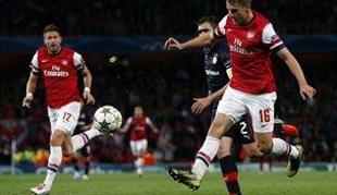 Arsenal izpolnil cilj, Montpellier pokazal zobe