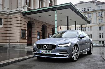 Volvo S90 – njegova priljubljenost upravičeno raste tudi v Sloveniji #foto