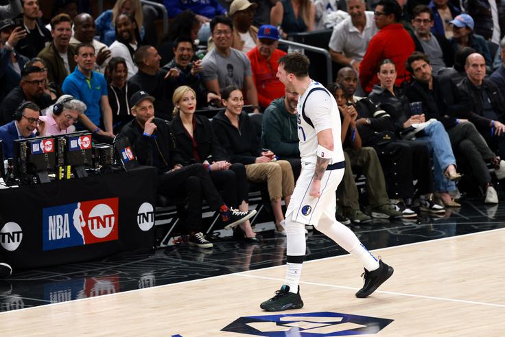 Luka Dončić je bil z 32 točkami najboljši strelec srečanja. | Foto: Reuters