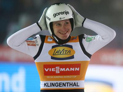 Domen Prevc v lovu na poker zmag