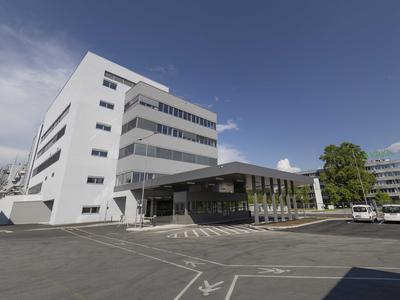 Novomeški farmacevt odprl 16 milijonov evrov vreden objekt