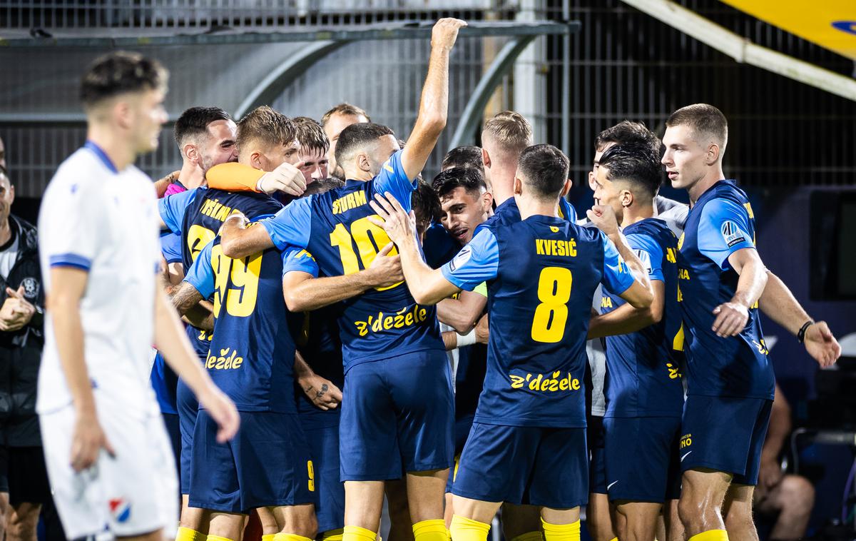 NK Celje : FC Banik Danijel Sturm, Milot Avdyli, Mark Zabukovnik | Celjani so na Češko odpotovali z dragocenim zadetkom prednosti. | Foto Jure Banfi