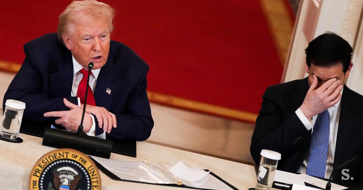 1066df0b782f89eb3f27-donald-trump-in-mar