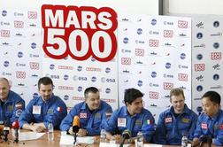 Prvi ruski kozmonavt naj bi stopil na Luno leta 2020