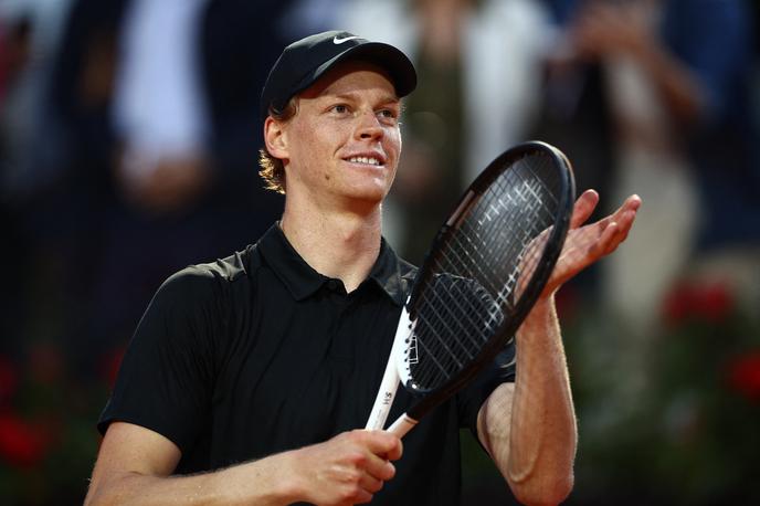 Jannik Sinner | Jannik Sinner je v četrtfinalu Rima odpihnil Casperja Ruuda. | Foto Reuters