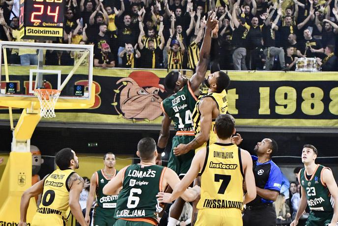 Cedevita Olimpija v Solunu drago prodala kožo
