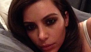 Kim Kardashian v desetih selfiejih (foto)