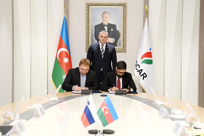 Bojan Kumer v Azerbajdžanu | Kumer je poudaril, da je obisk v Azerbajdžanu bistvenega pomena za utrditev strateškega partnerstva in zagotavljanje zanesljive oskrbe Slovenije z zemeljskim plinom. | Foto Socar/STA