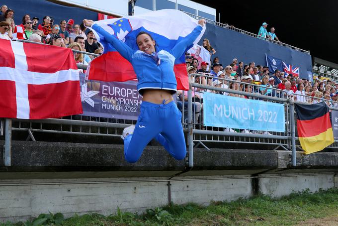 Veselje ob osvojitvi medalje na evropskem prvenstvu. | Foto: Nina Jelenc