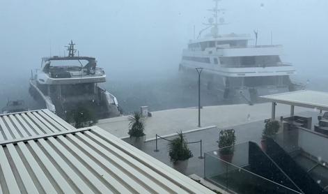 Kot bi šel tornado čez Split: mesto je v kaosu #foto #video