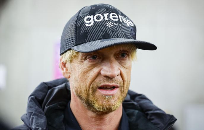 Pogorelčnik po sanjski skakalni sezoni opozarja: Samo blišč ne bo dovolj