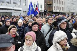 Na Islandiji zaradi umika prošnje za EU množični protest