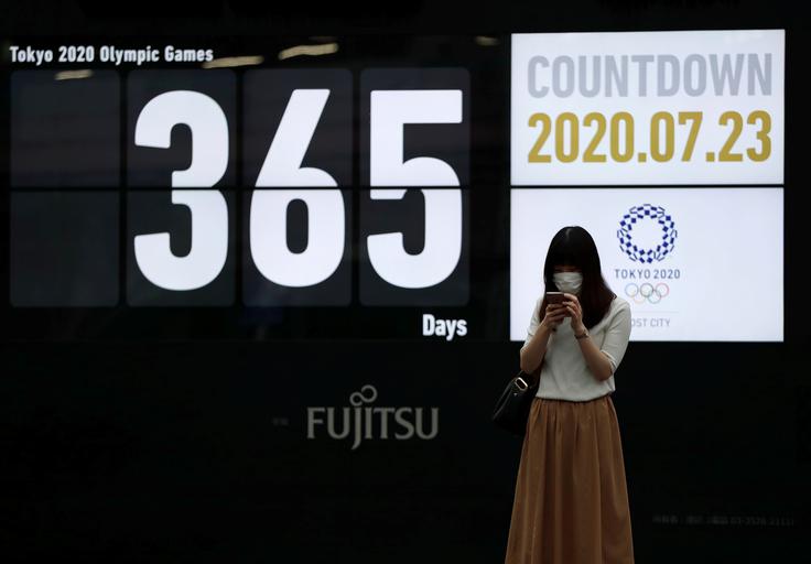 Včeraj se je končalo odštevanje do začetka iger 2020. Uro bodo morali ponastaviti. | Foto: Reuters