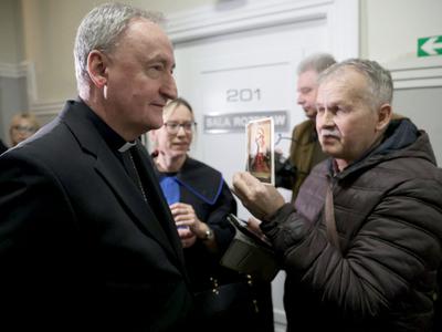 Na Poljskem začetek sojenja škofu zaradi prikrivanja pedofilije