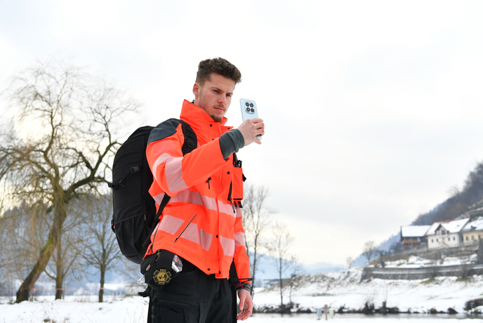 Ko pomoč postane dolžnost, narava pa zadnja avtoriteta