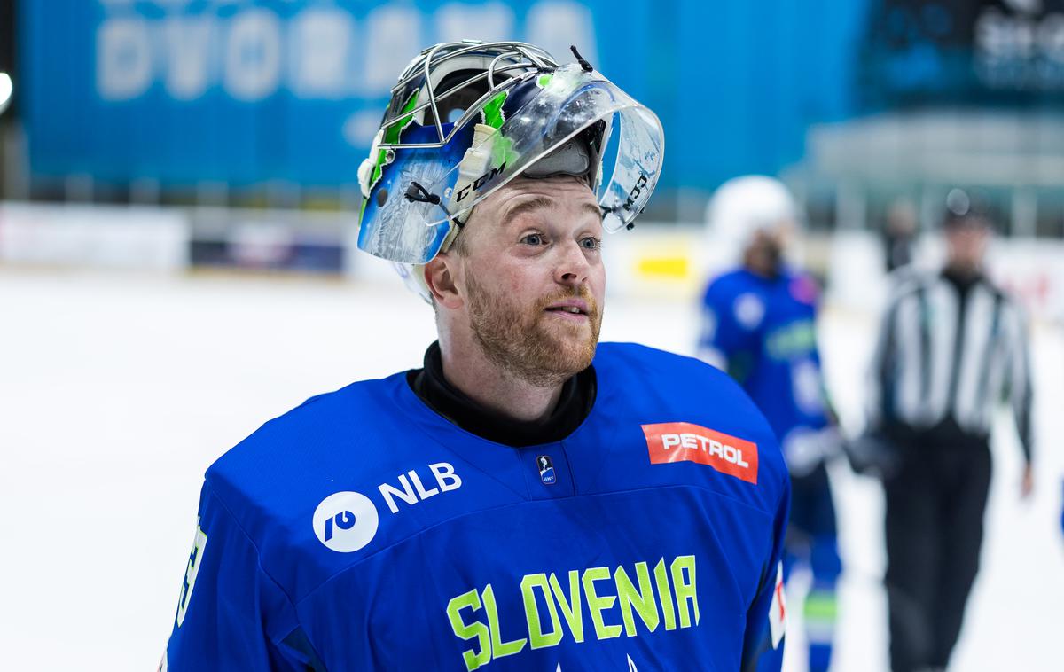 slovenska hokejska reprezentanca, Lukaš Horak | Slovenska izbrana vrsta že komaj čaka začetek SP. | Foto Jure Banfi