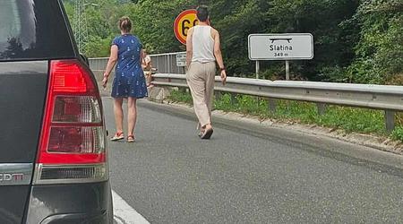 Šokantni prizori s štajerske avtoceste: vožnja v napačno smer, otroci na vozišču