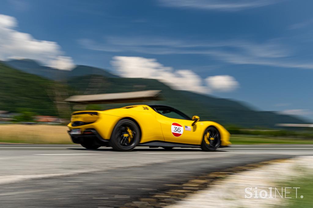 Ferrari Cavalcade