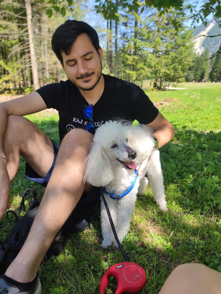 Skupaj z Bennyjem v Tamarju. S partnerko Majo sta velika ljubitelja narave in živali.  | Foto: Osebni arhiv