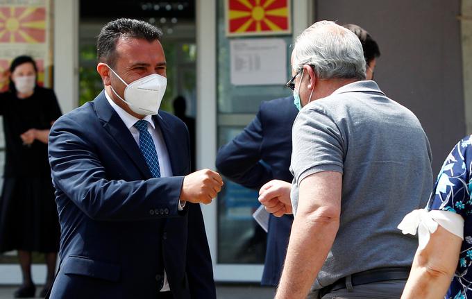 Na volitvah je svoj glas oddal tudi Zoran Zaev. | Foto: Reuters