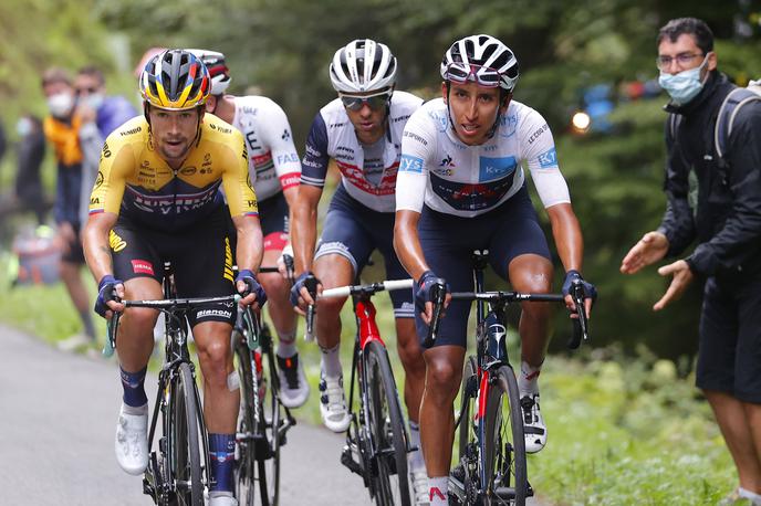 Egan Bernal Primož Roglič | Egan Bernal je v letu 2021 osvojil Giro d'Italia, na Vuelti bil šesti in krepko zaostal za našim Primožem Rogličem, ki je trikrat zapored postal kralj španske tritedenske dirke. | Foto Guliverimage