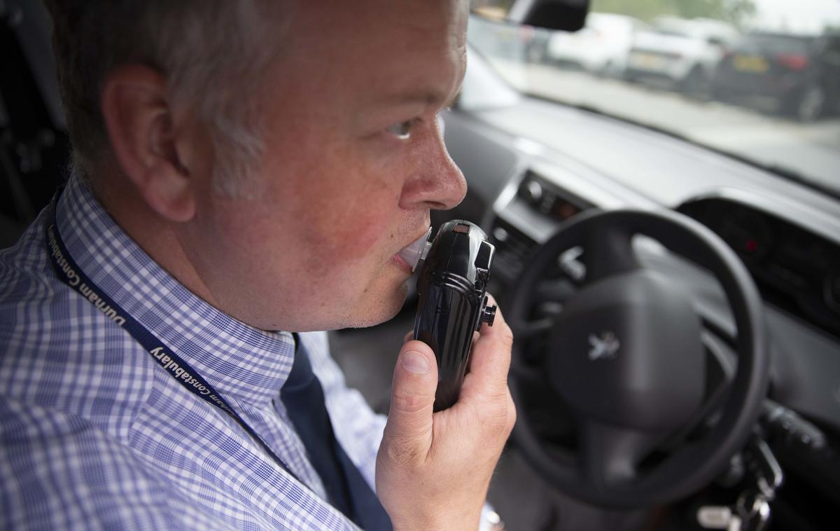 alkoholna ključavnica | Za zdaj govorijo o tem, da bi alkoholne ključavnice namestili voznikom, ki so jih pod vplivom alkohola ujeli večkrat. | Foto Reuters