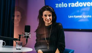 Lara Komar: Smo malo nomadska družina #Spotkast