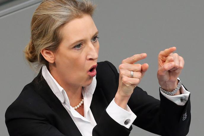 Alice Weidel | Potem ko je nemški zvezni urad za varstvo ustave (BfV), odgovoren za notranjo varnost, sporočil, da je AfD zanesljiv primer ekstremizma, je AfD vložila pritožbo, o kateri bo odločalo upravno sodišče v Kölnu.  | Foto Guliverimage