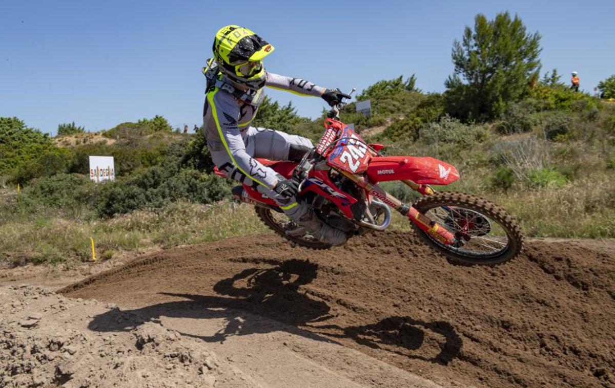 Gajser Sardinija 2022 | Tim Gajser formo pili v Rioli na Sardiniji. | Foto Honda Racing/ShotbyBavo