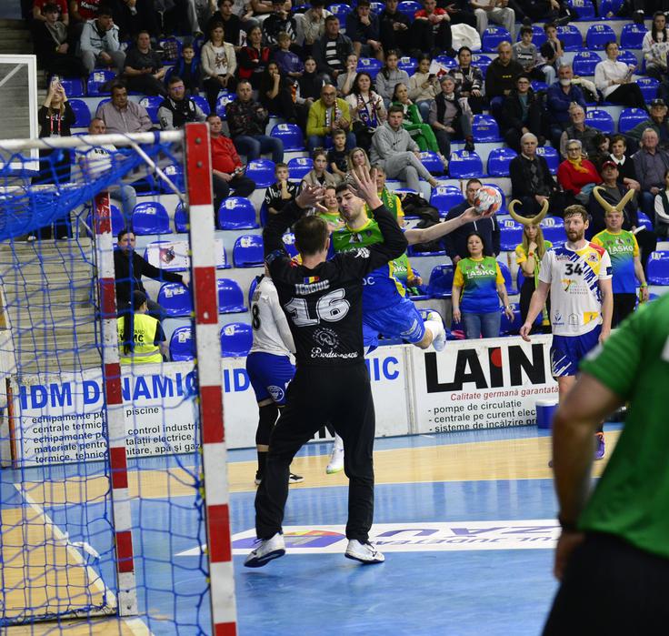 Buzau : RK Celje Pivovarna Laško | Foto: Slavko Kolar