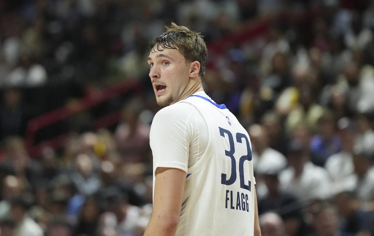 Cooper Flagg | Cooper Flagg je bil po letošnjem naboru v Dallasu sprejet kot naslednik Luke Dončića, ki bi lahko postal najbolj prepoznaven dolgoletni obraz franšize. | Foto Reuters