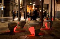 Stoli za poživitev ulice