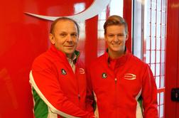 Mick Schumacher podpisal z ekipo, ki je tesno povezana s Ferrarijem