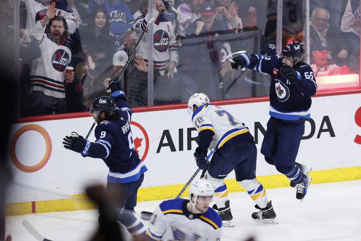 Winnipeg ostaja na prvem mestu. | Foto: Reuters