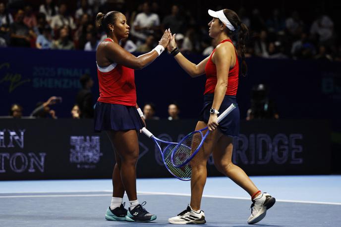 Jessica Pegula Taylor Townsend ZDA | Taylor Townsend in Jessica Pegula sta v odločilni igri dvojic popeljali ZDA v polfinale. | Foto Reuters