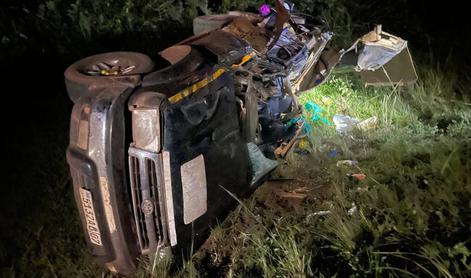 Grozljiva nesreča dveh avtobusov, umrlo je 63 ljudi #video