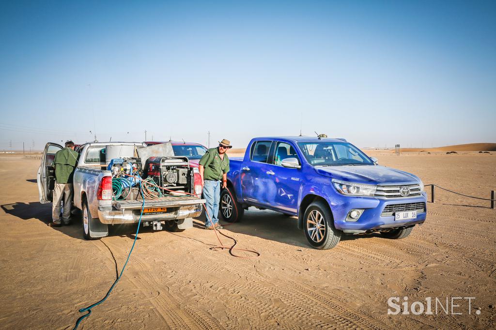 Toyota hilux Namibia - vožnja po sipinah - fotogalerija