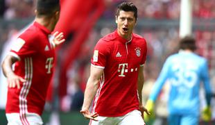 Bayern spet ponižal tekmeca, Bayer brez Kampla zapravil lepo prednost