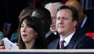 David Cameron osemletno hčer pozabil v pubu