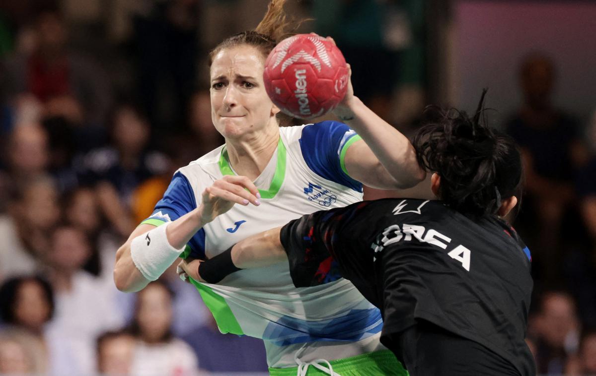 Ana Gros | Ana Gros je bila po katastrofalni predstavi Slovenk jasna, da je taka igra za raven olimpijskih iger nesprejemljiva. | Foto Reuters