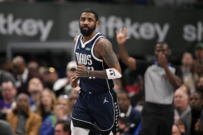 Kyrie Irving je dosegel 42 točk. | Foto: Reuters